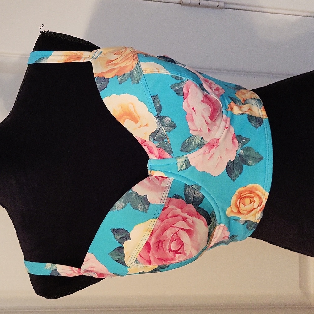0F Torrid long line bikini top